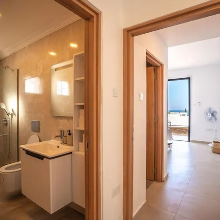 Serene And Modern With Private Pool Stunning Views * Kharcha